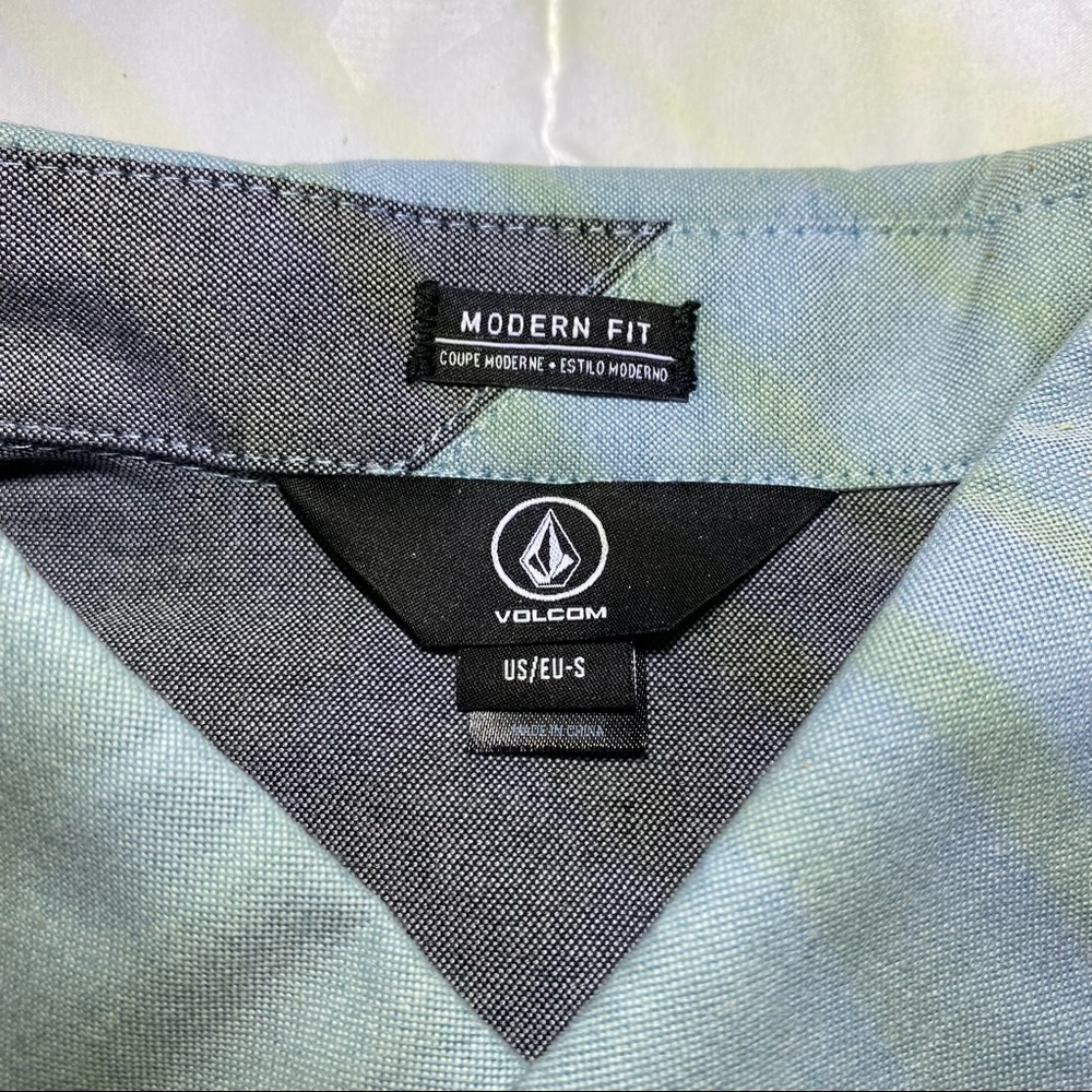 Volcom shirt - Picture 3 of 6